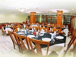 Doha Palace Hotel Екстериор снимка